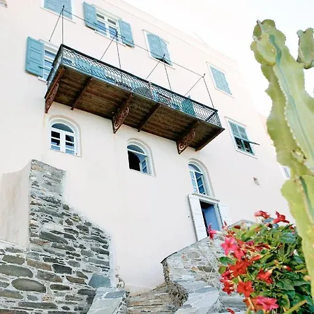 Waterfront Historic Homm In Ermoupolis Syros Casa vacanze
