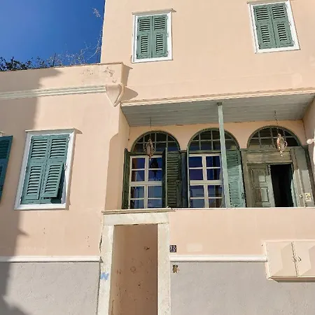 Waterfront Historic Homm In Ermoupolis Syros Feriehus Ermoupoli