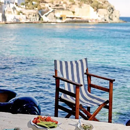 Waterfront Historic Homm In Ermoupolis Syros *
